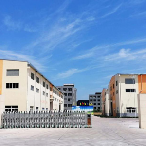 勇于在危機(jī)中育新機(jī)，在變局中開新局
